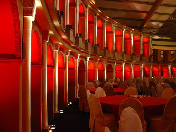 Décor. Le Colisé. 100% carton