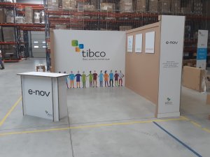 Economique et écologique, le stand en carton MNBOX