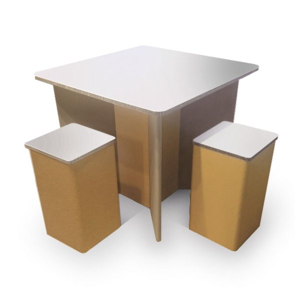 TABLE-ETOILE-TABOURETS