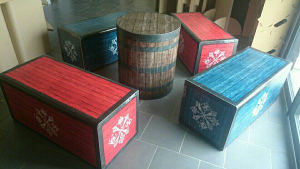 Bancs en carton