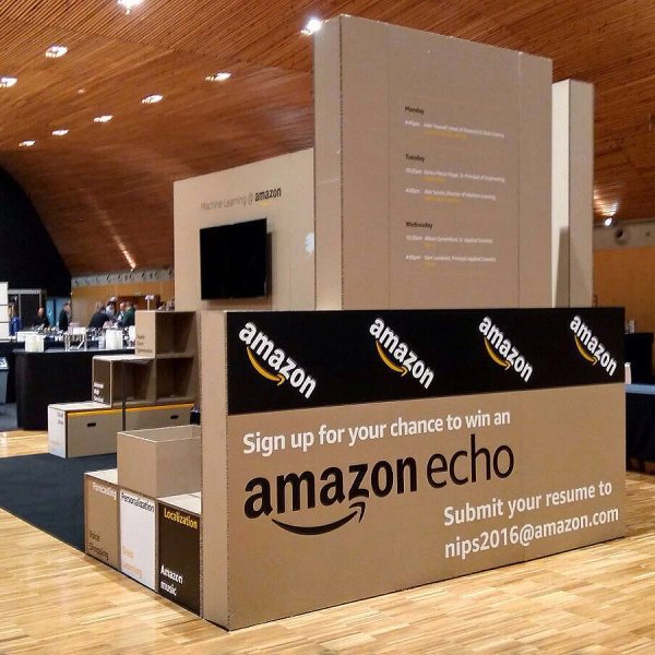 stand-amazon